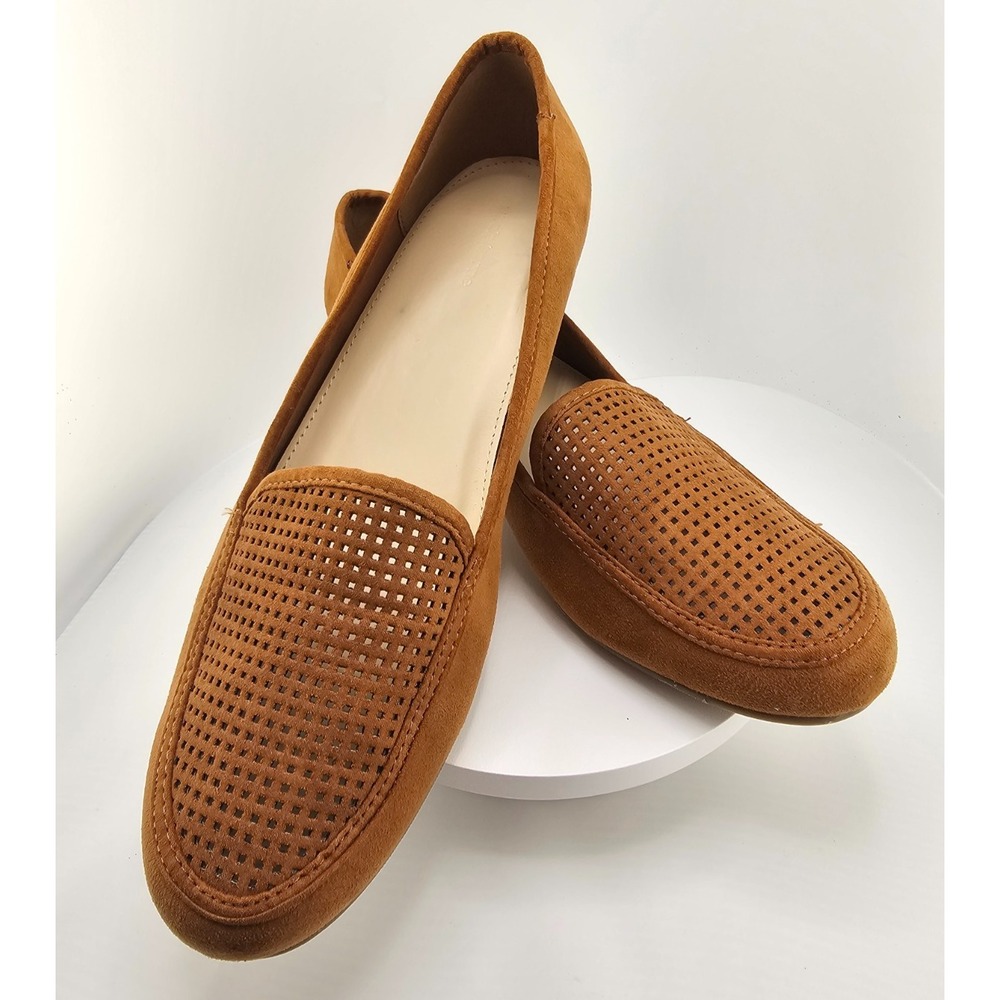 LIZ CLAIBORNE Women's LC Towne Flats Sz 9M Faux Suede Slip On Brown Shoes EUC